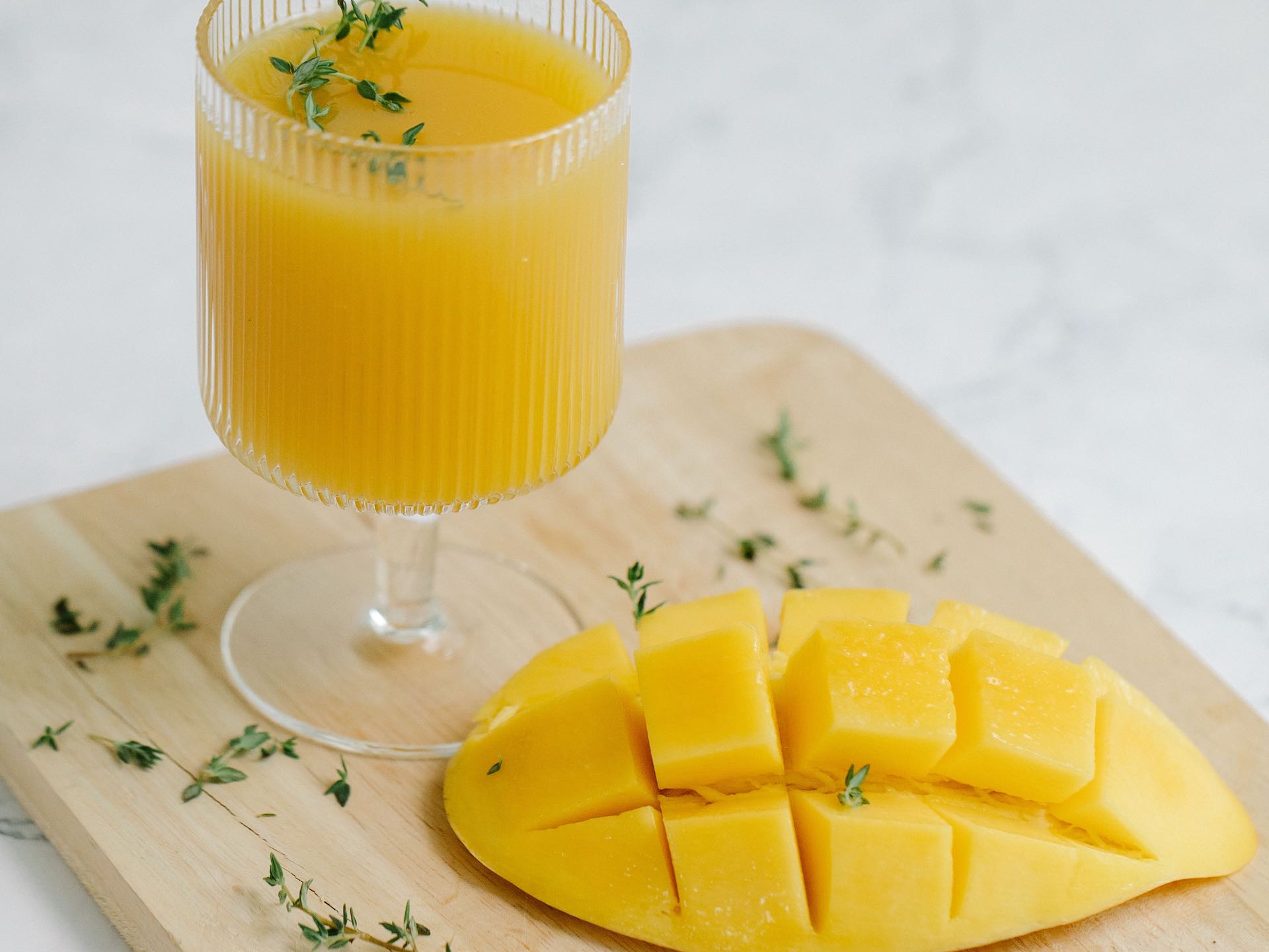 Γρήγορες και εύκολες συνταγές πρωτεϊνικού shake: Mango Lassi Protein Shake